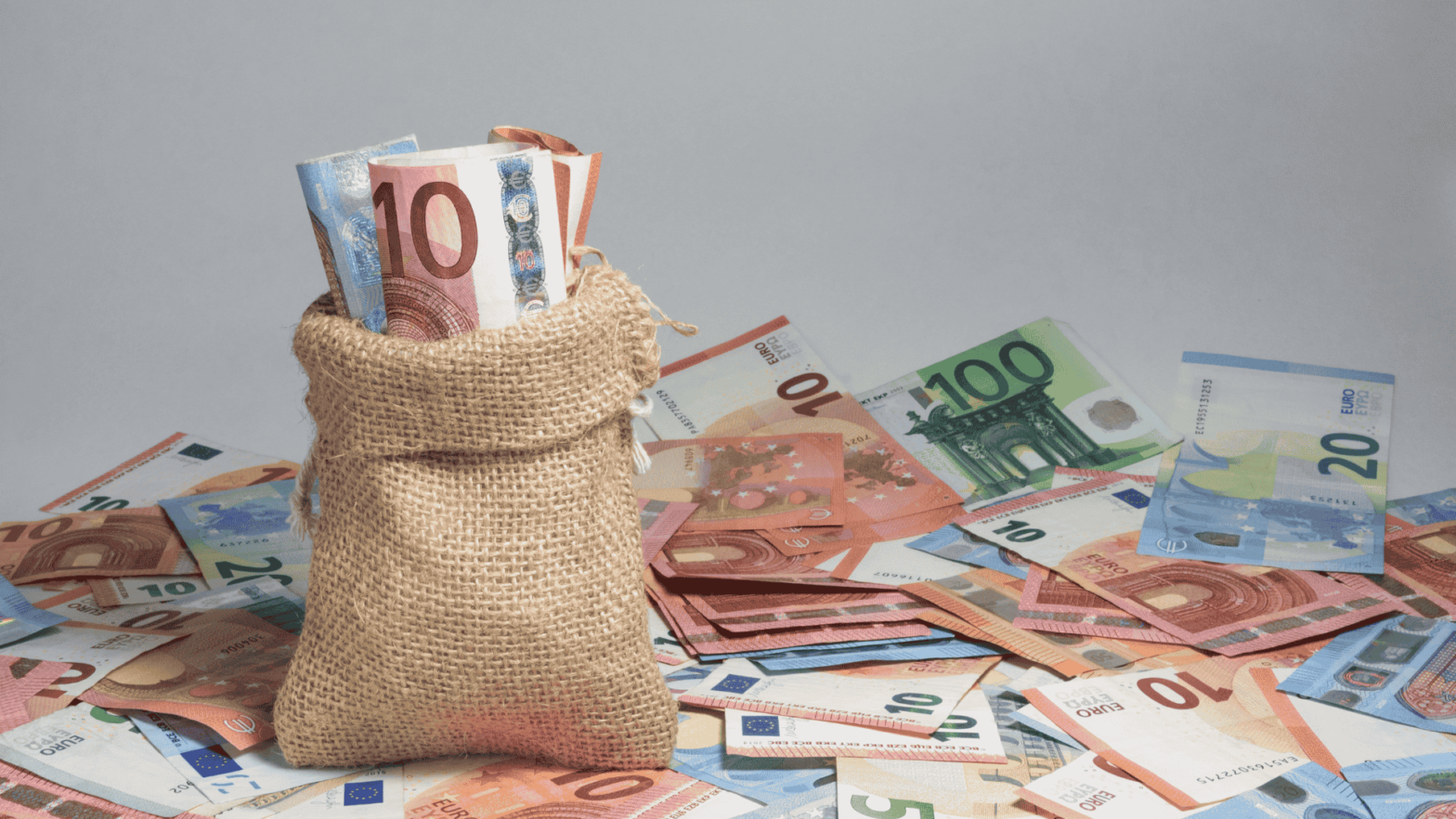 How debt markets kept Africaโs top 10 economies afloat in 2025