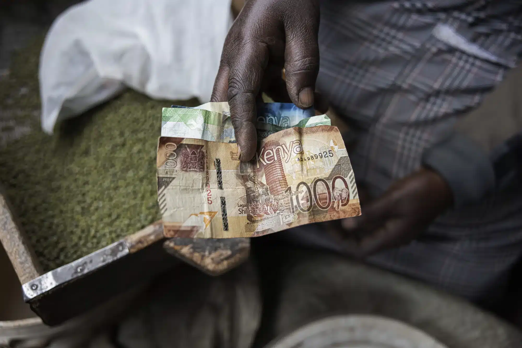 Currency slump masks nearly $1bn fall in Kenya’s foreign investments