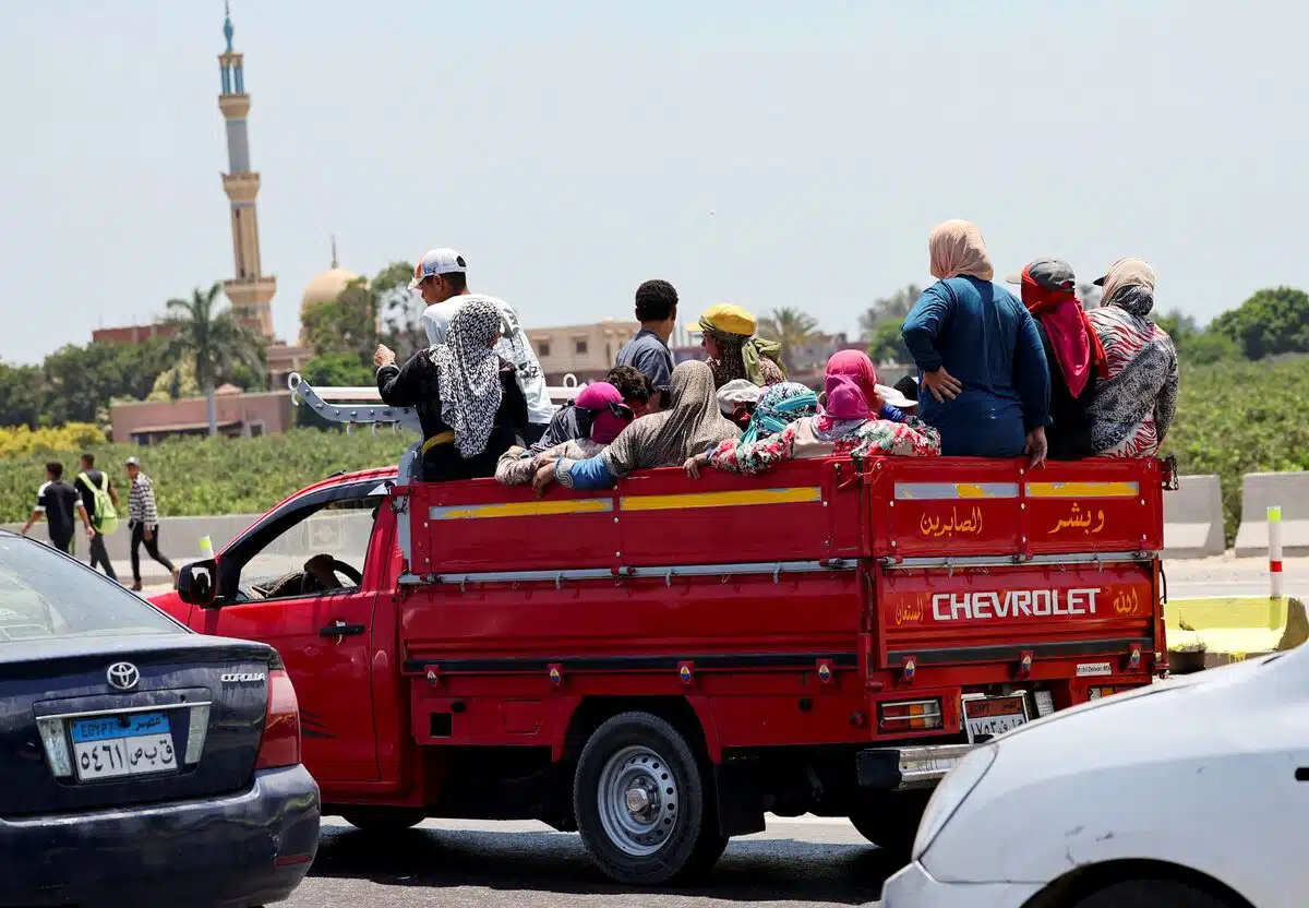 Weak demand drives sharpest fall in Egypt’s private-sector jobs in over two years
